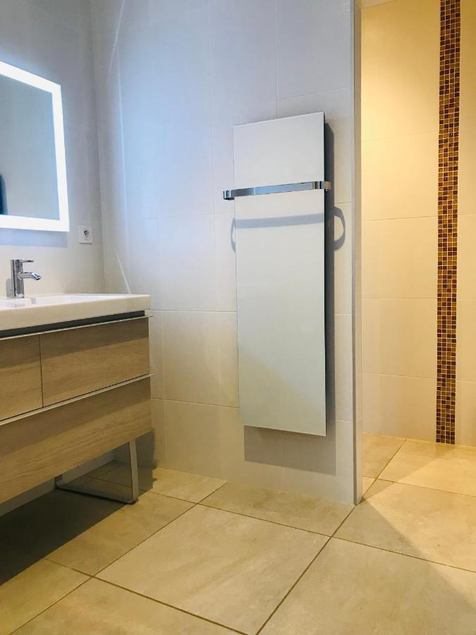 Ferme St Pierre 2 Suites Avec Repas, Piscine, Clim, Cheminee Ou Baignoire Spa Chabeuil Bagian luar foto