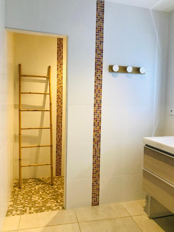 Ferme St Pierre 2 Suites Avec Repas, Piscine, Clim, Cheminee Ou Baignoire Spa Chabeuil Bagian luar foto
