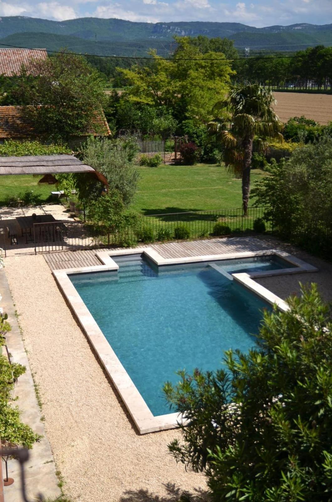 Ferme St Pierre 2 Suites Avec Repas, Piscine, Clim, Cheminee Ou Baignoire Spa Chabeuil Bagian luar foto